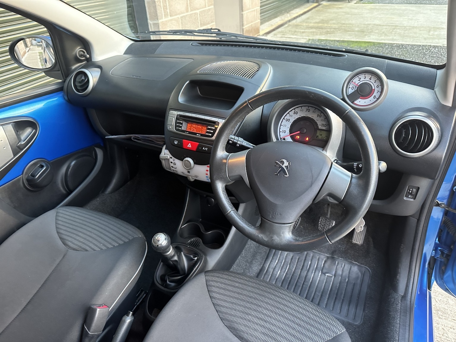 Used Peugeot 107 2012 for sale - 76380318: Photo 3