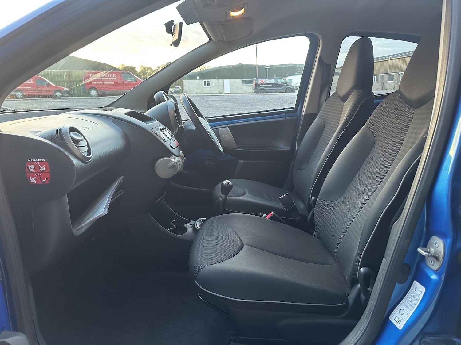 Used Peugeot 107 2012 for sale - 76380318: Photo 7