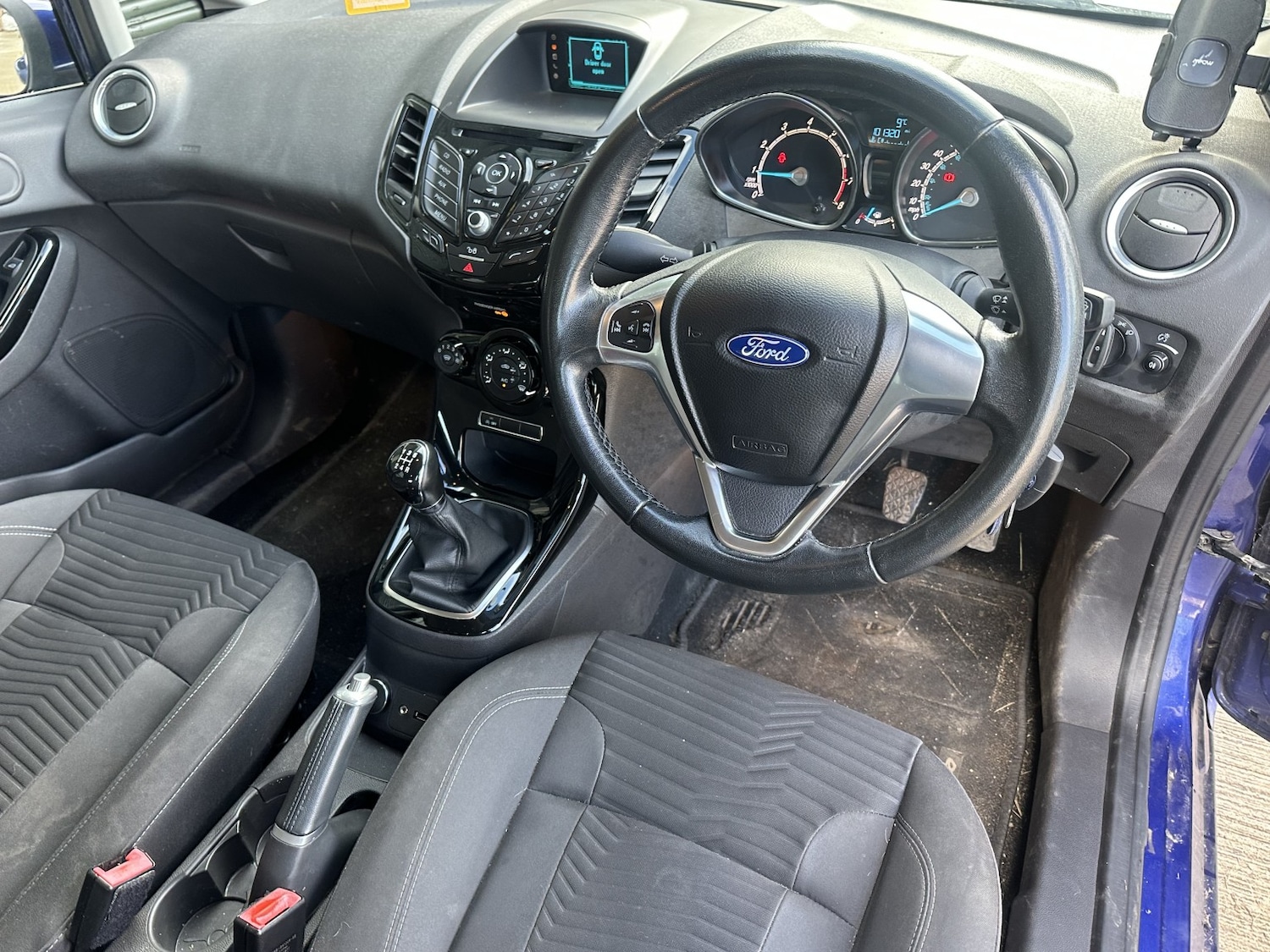 Used Ford Fiesta 2015 for sale - 77562539: Photo 3