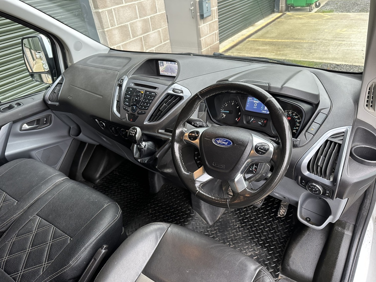 Used Ford Transit Custom 2016 for sale - 76935277: Photo 3