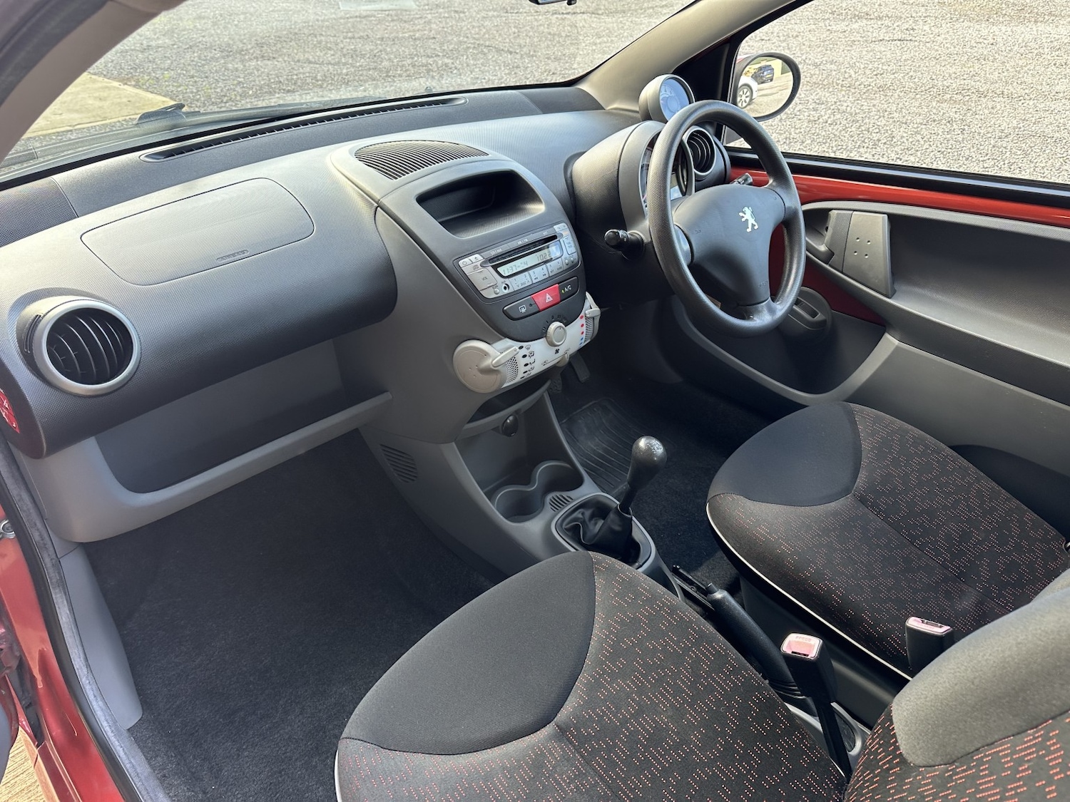 Used Peugeot 107 2009 for sale - 76637452: Photo 6