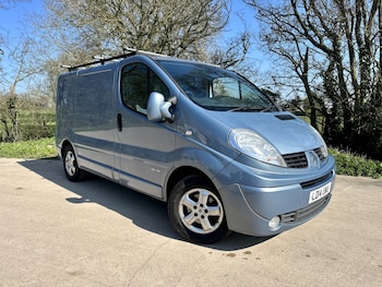 Renault Trafic feature image
