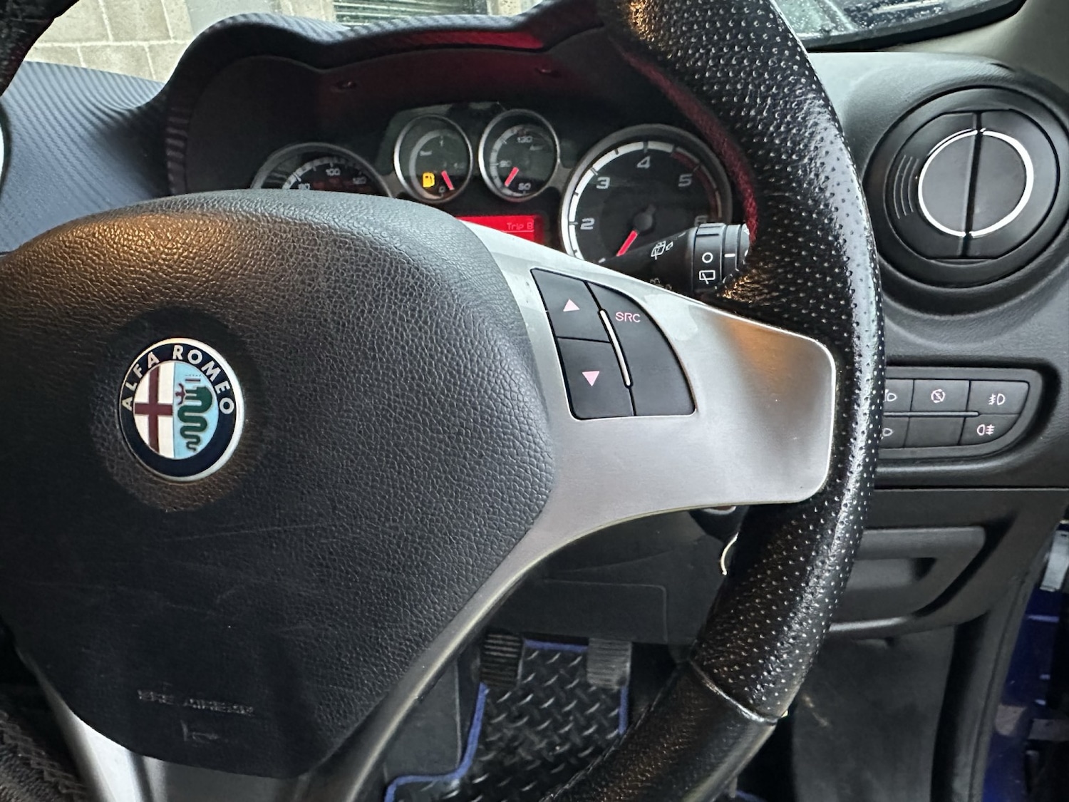 Used Alfa Romeo MiTo 2010 for sale - 76830395: Photo 15