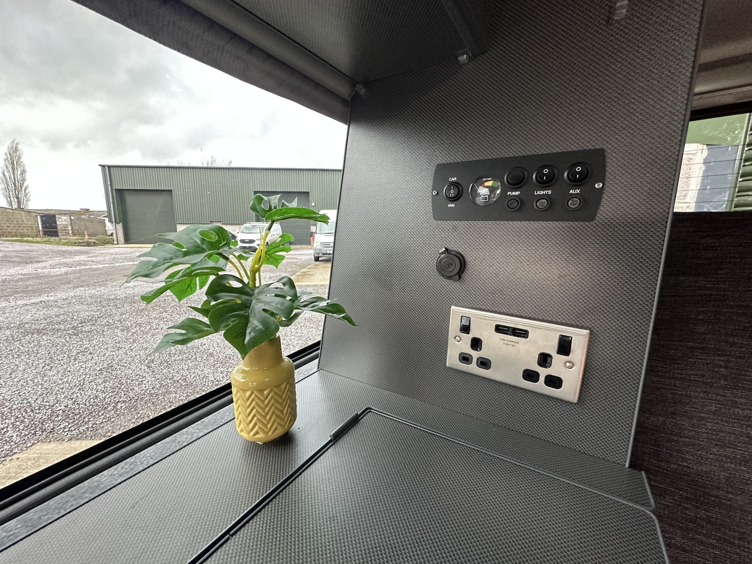 Used Mazda Bongo 2007 for sale - 77750009: Photo 11