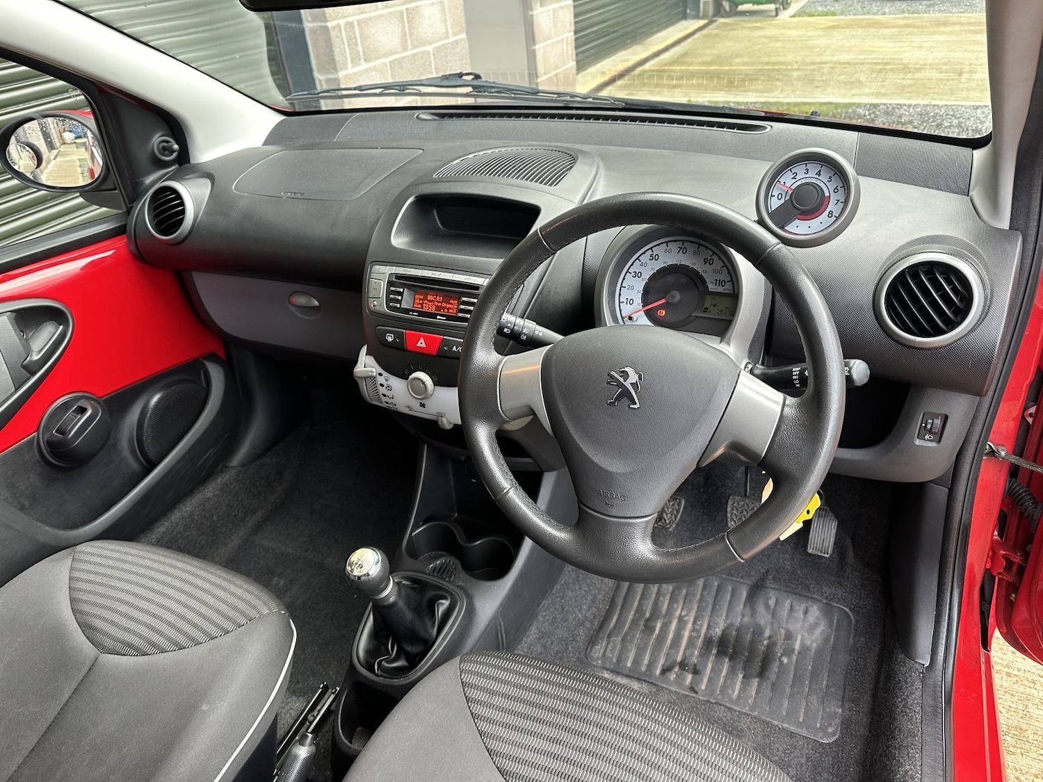 Used Peugeot 107 2013 for sale - 77277357: Photo 3