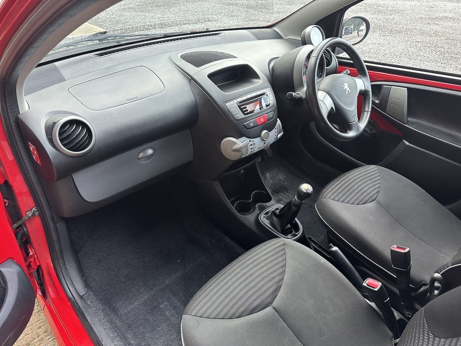 Used Peugeot 107 2013 for sale - 77277357: Photo 6