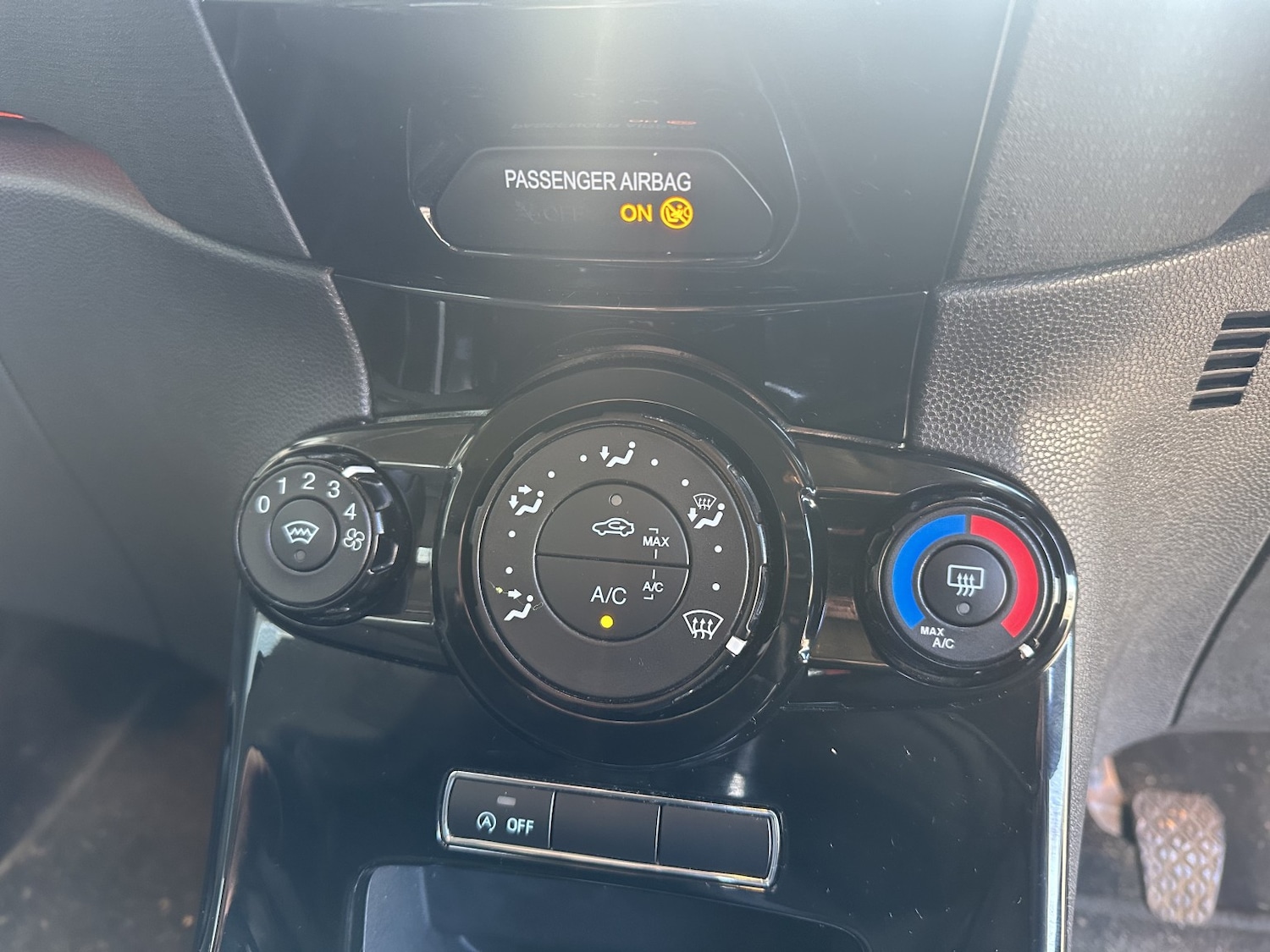 Used Ford Fiesta 2015 for sale - 77400088: Photo 14