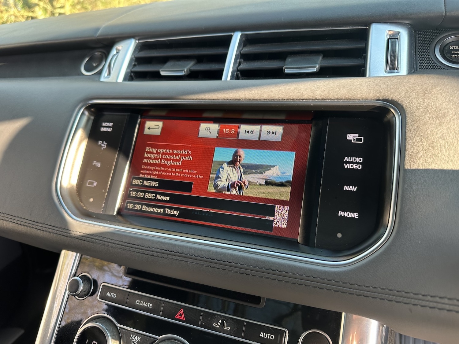 Used Land Rover Range Rover Sport 2014 for sale - 77629056: Photo 16