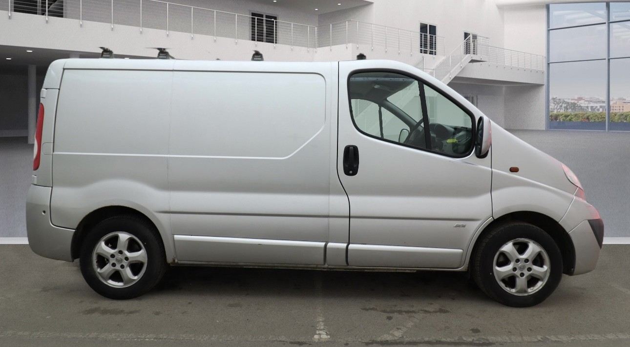 Used Vauxhall Vivaro 2013 for sale - 77277264: Photo 3
