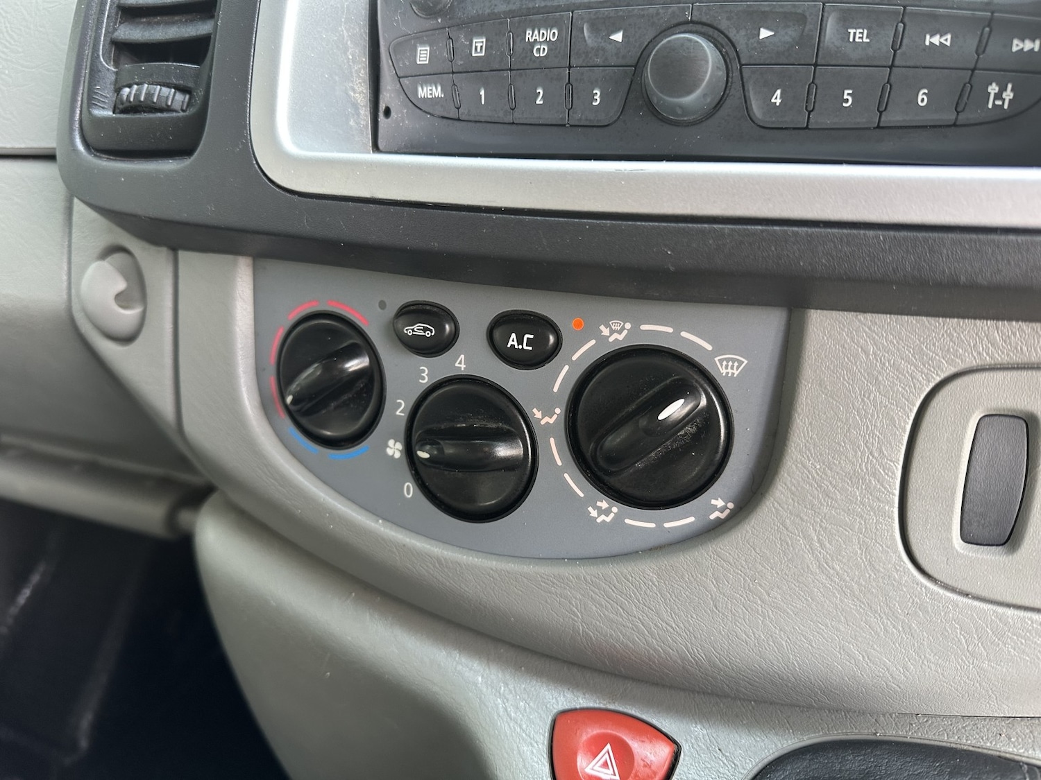 Used Vauxhall Vivaro 2014 for sale - 77629080: Photo 11