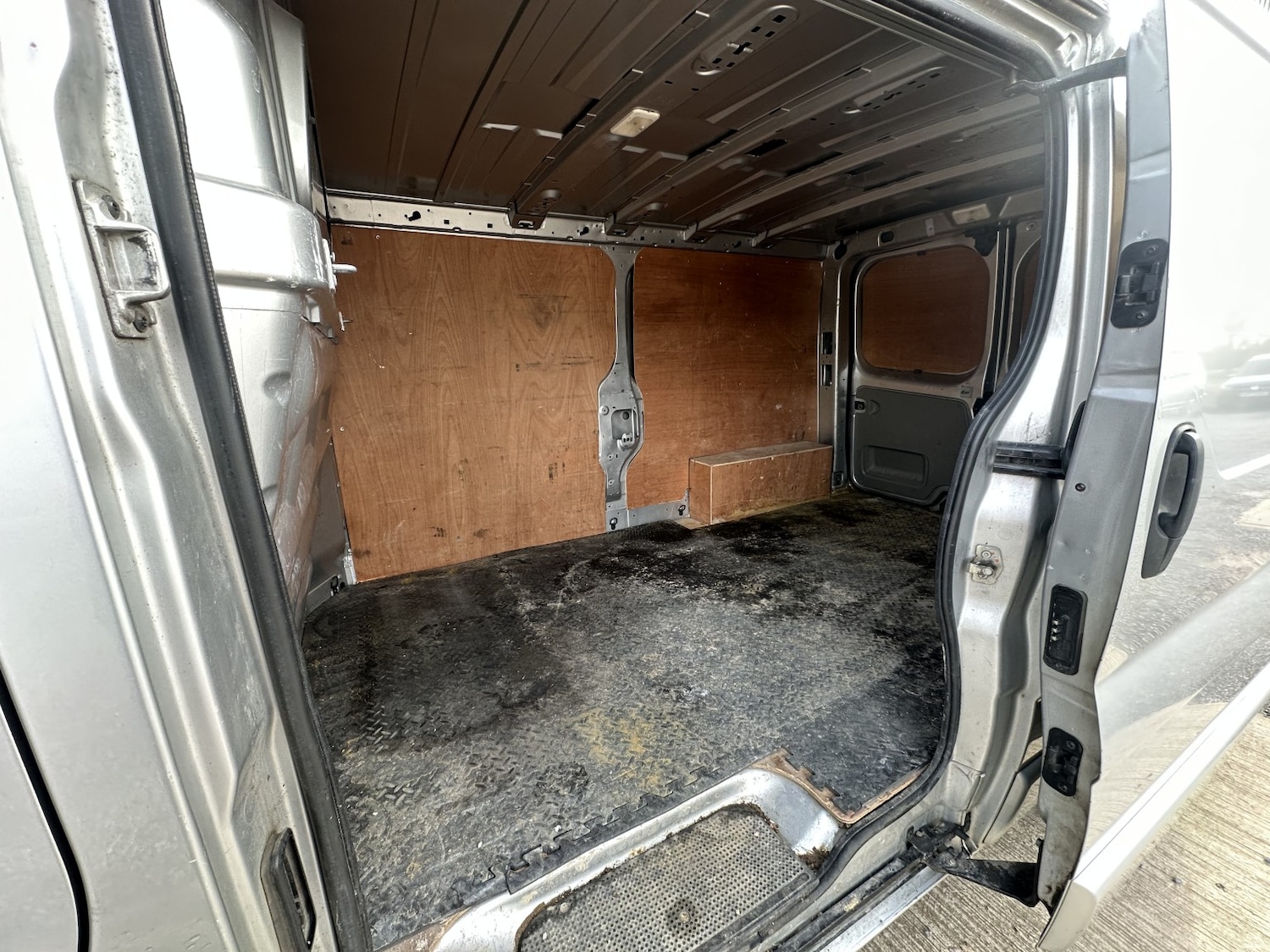 Used Vauxhall Vivaro 2014 for sale - 77629080: Photo 13