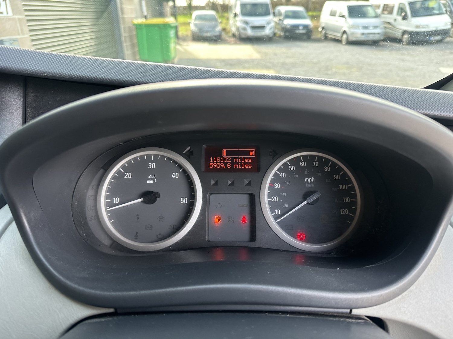 Used Vauxhall Vivaro 2014 for sale - 77629080: Photo 2