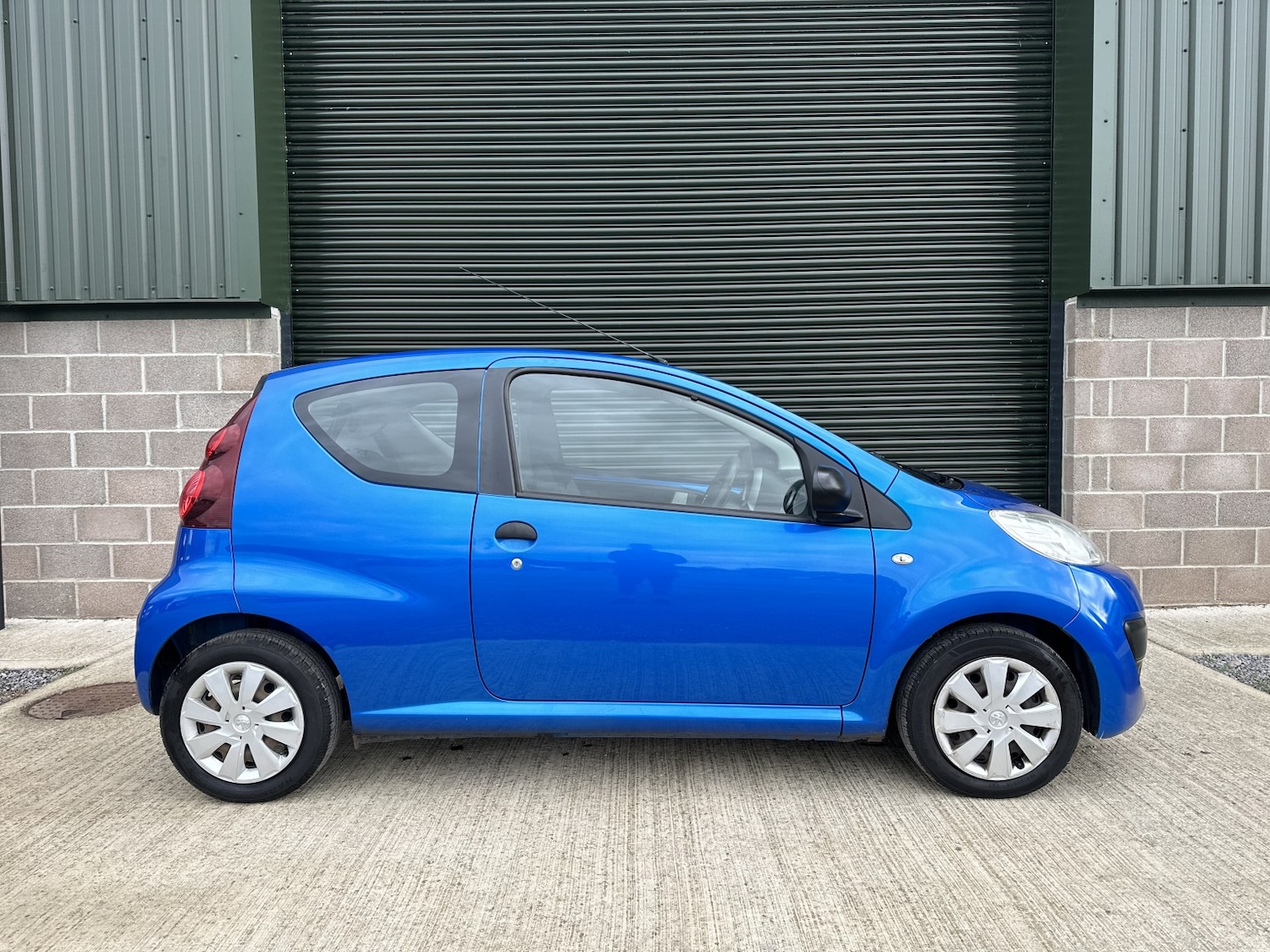 Used Peugeot 107 2014 for sale - 76941780: Photo 16