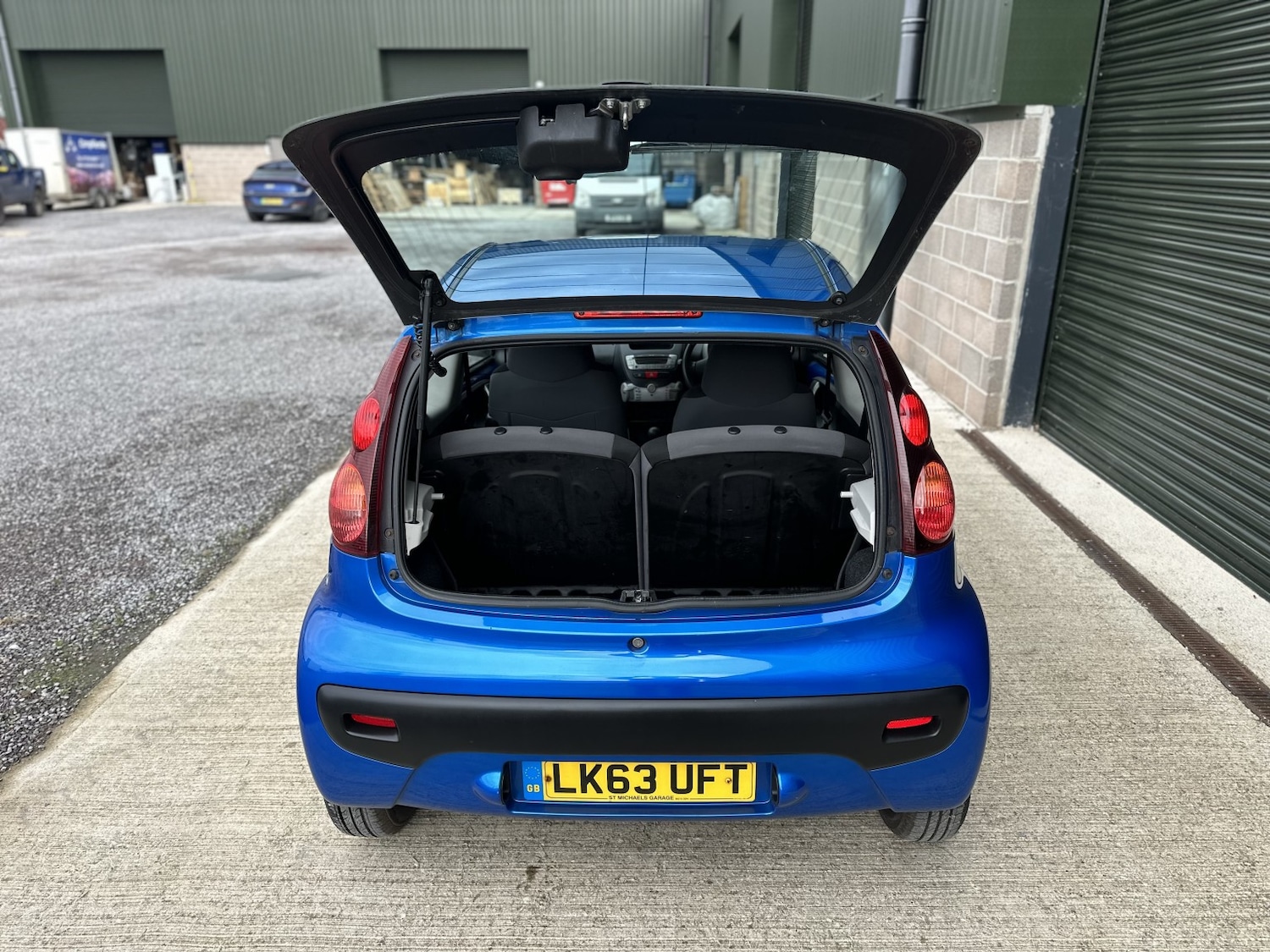 Used Peugeot 107 2014 for sale - 76941780: Photo 26