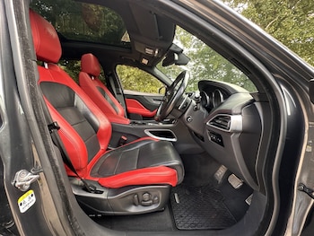 Used Jaguar F-Pace 2016 for sale - 79386205: Photo