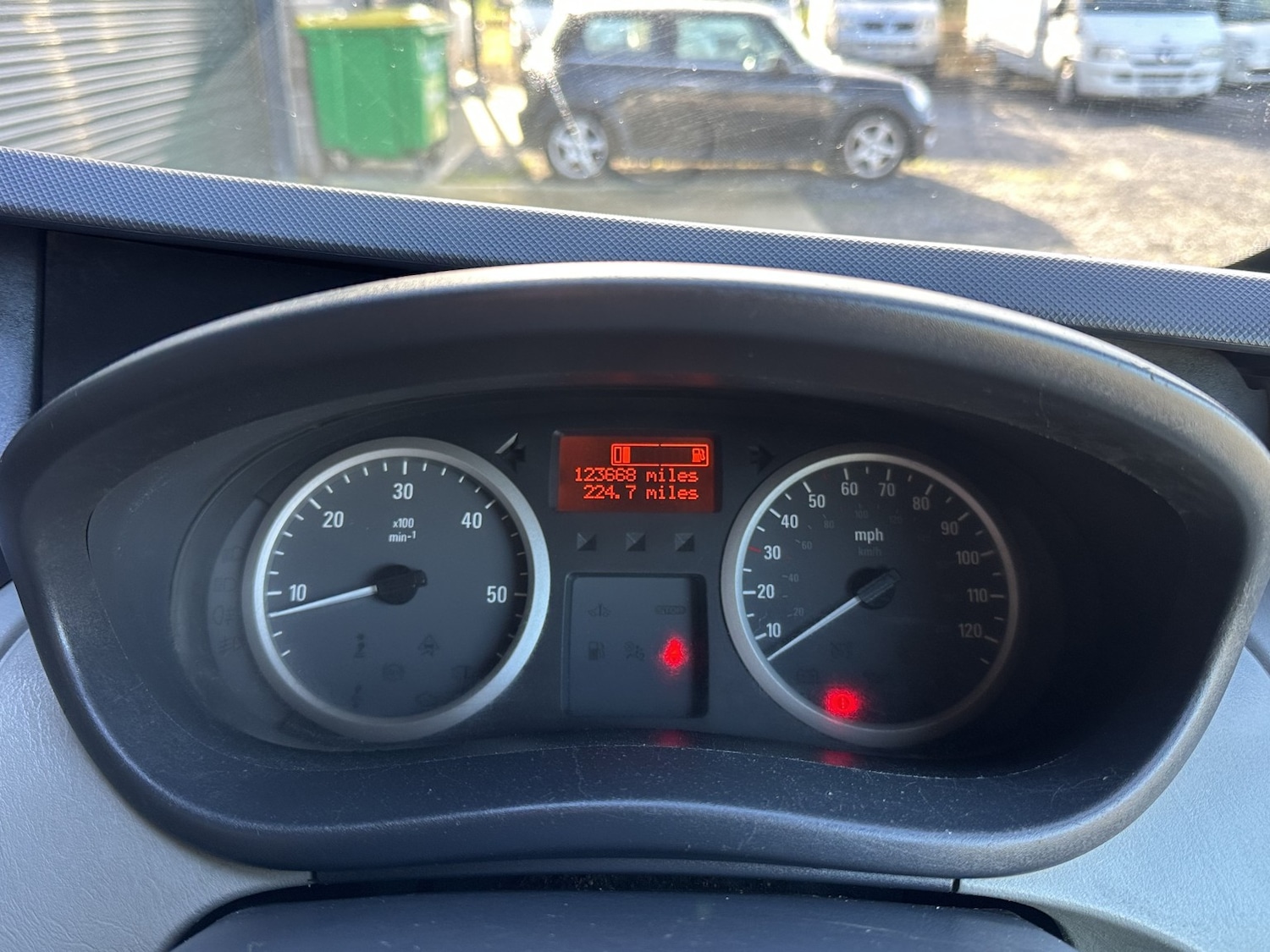 Used Vauxhall Vivaro 2011 for sale - 76968564: Photo 3