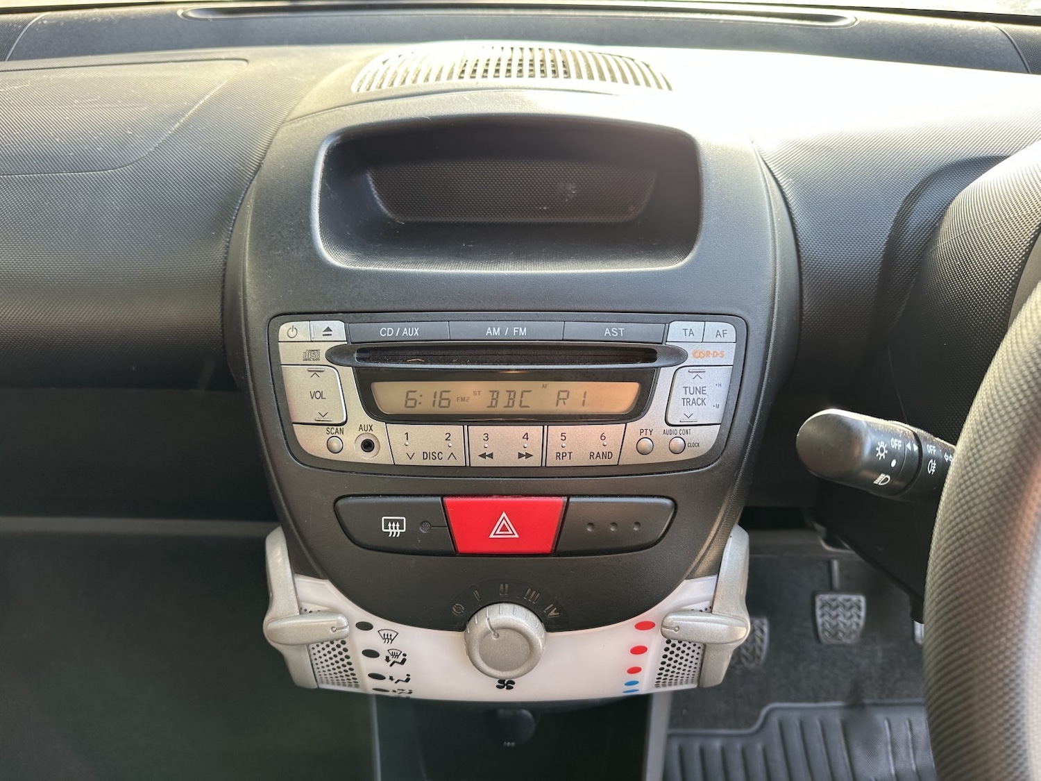 Used Citroen C1 2012 for sale - 76643472: Photo 11