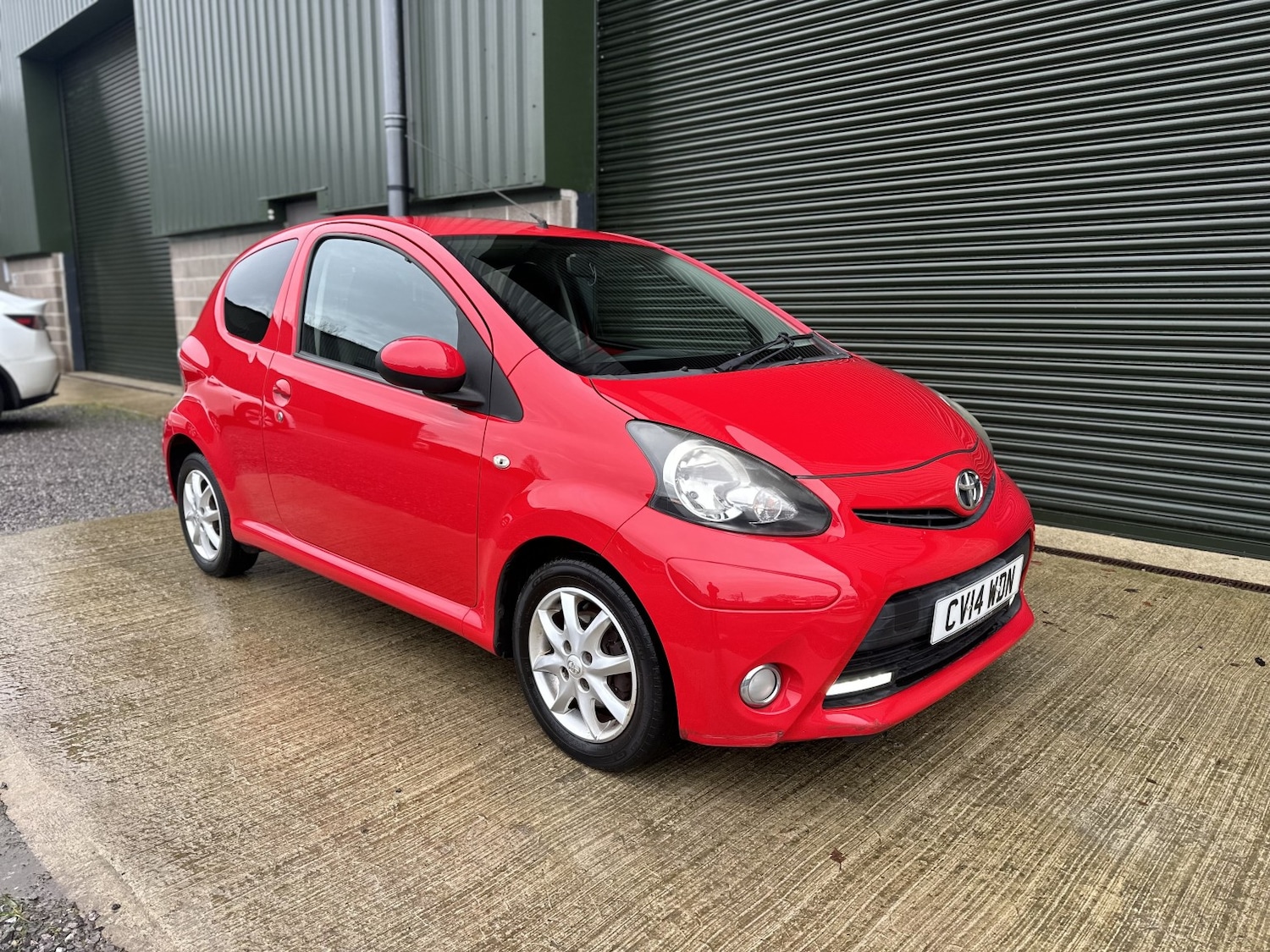Used Toyota AYGO 2014 for sale - 77342624: Photo 15