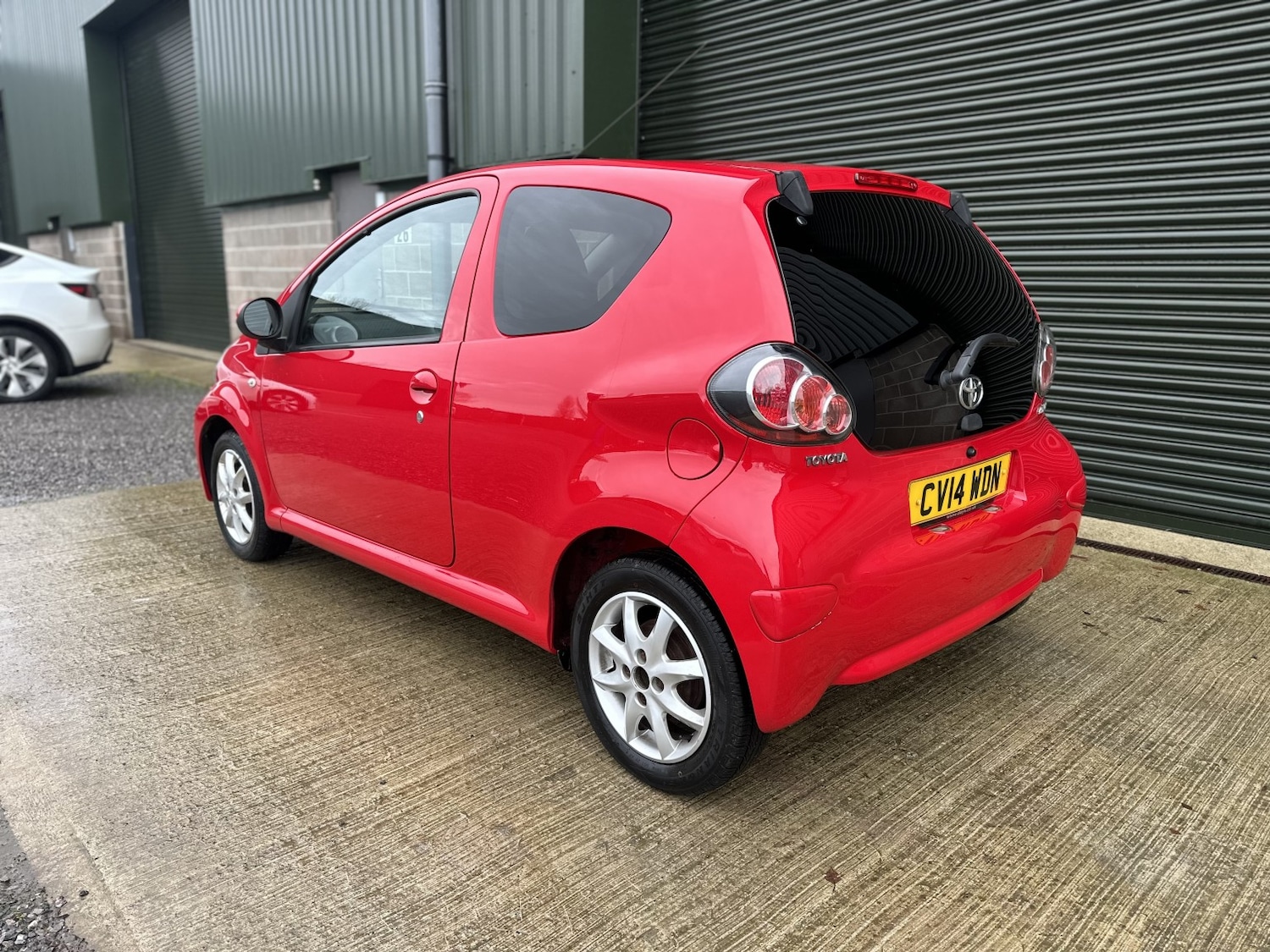 Used Toyota AYGO 2014 for sale - 77342624: Photo 22