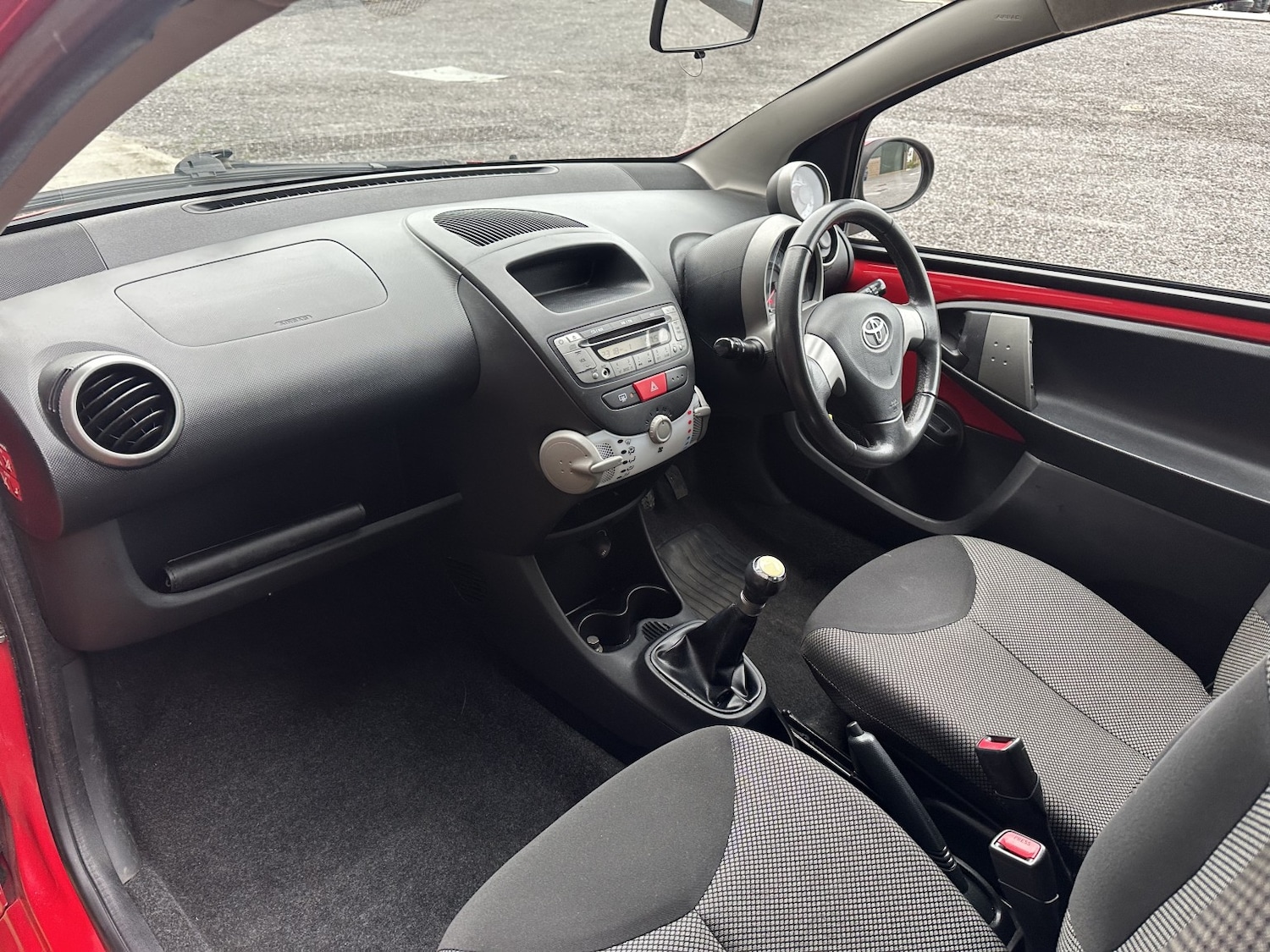 Used Toyota AYGO 2014 for sale - 77342624: Photo 6