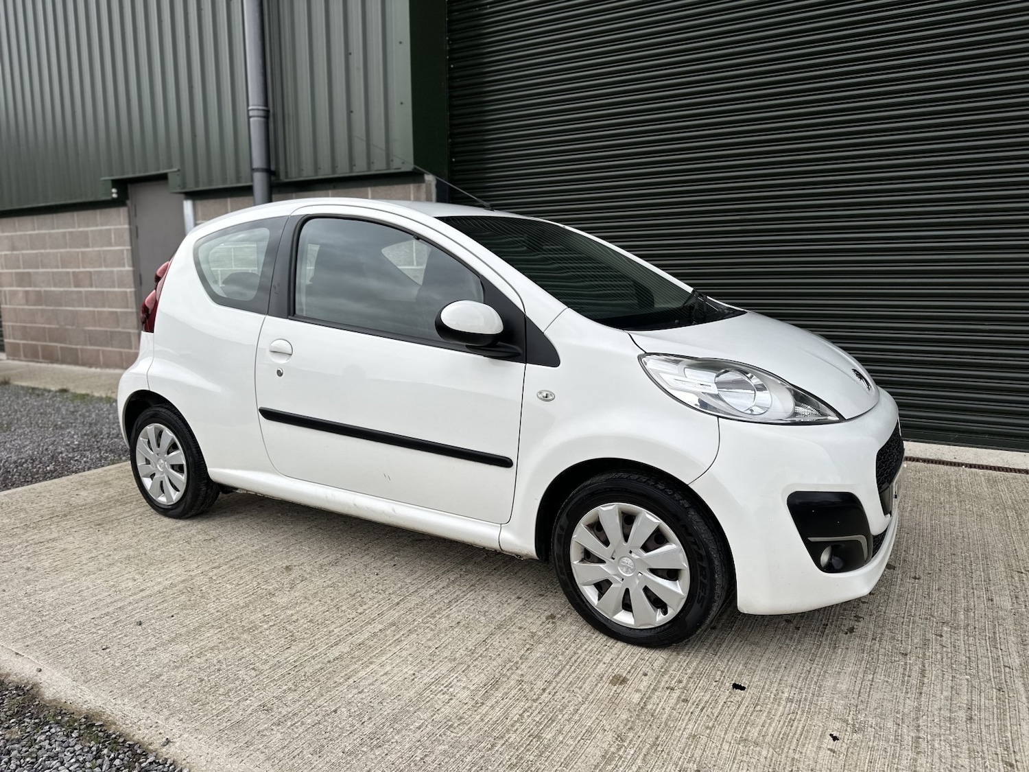 Used Peugeot 107 2014 for sale - 76497494: Photo 15