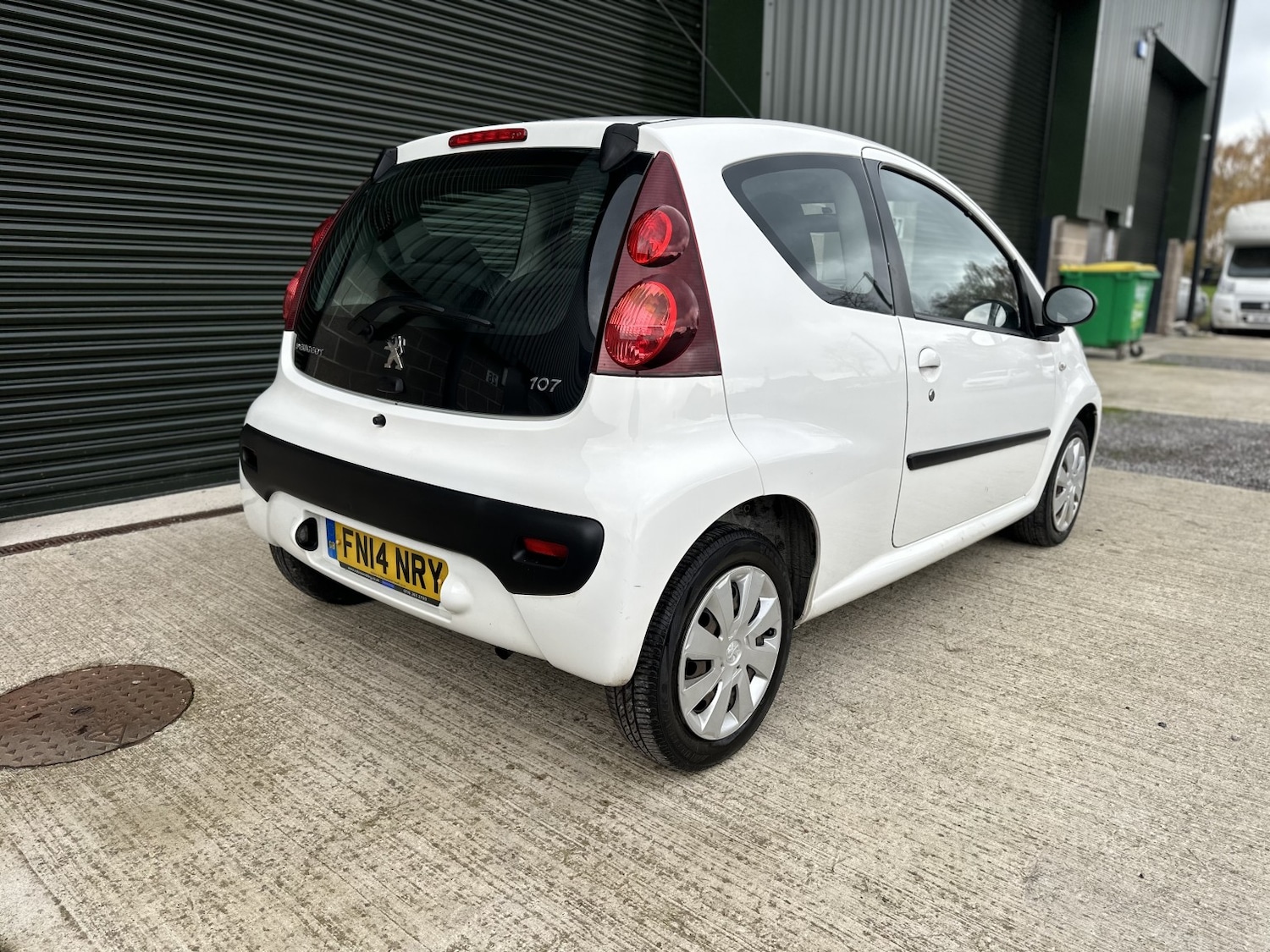 Used Peugeot 107 2014 for sale - 76497494: Photo 18