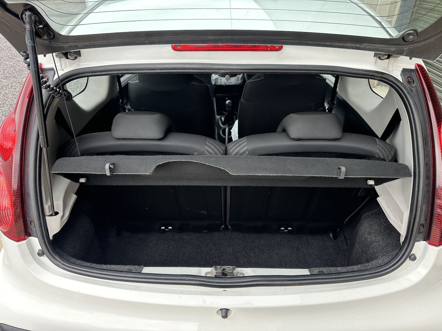 Used Peugeot 107 2014 for sale - 76497494: Photo 27