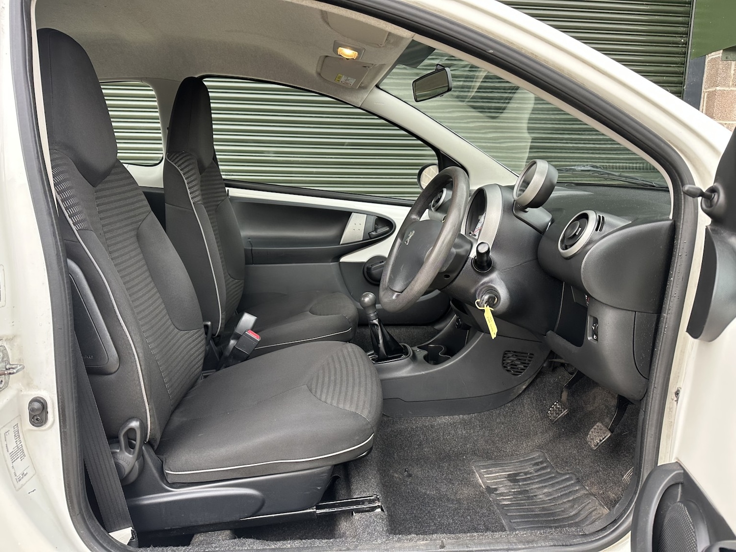 Used Peugeot 107 2014 for sale - 76497494: Photo 4