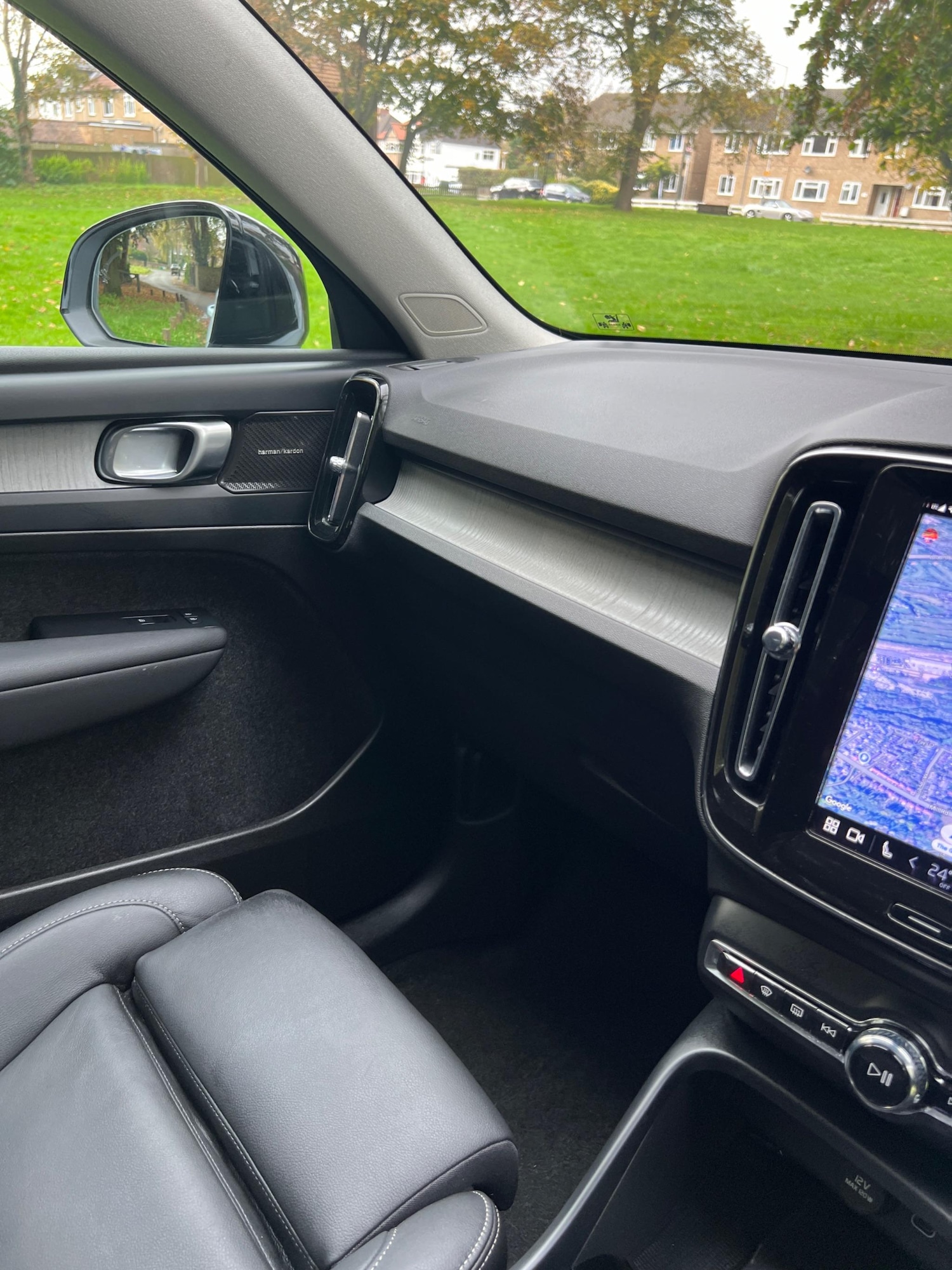 Used Volvo XC40 2024 for sale - 76994343: Photo 21