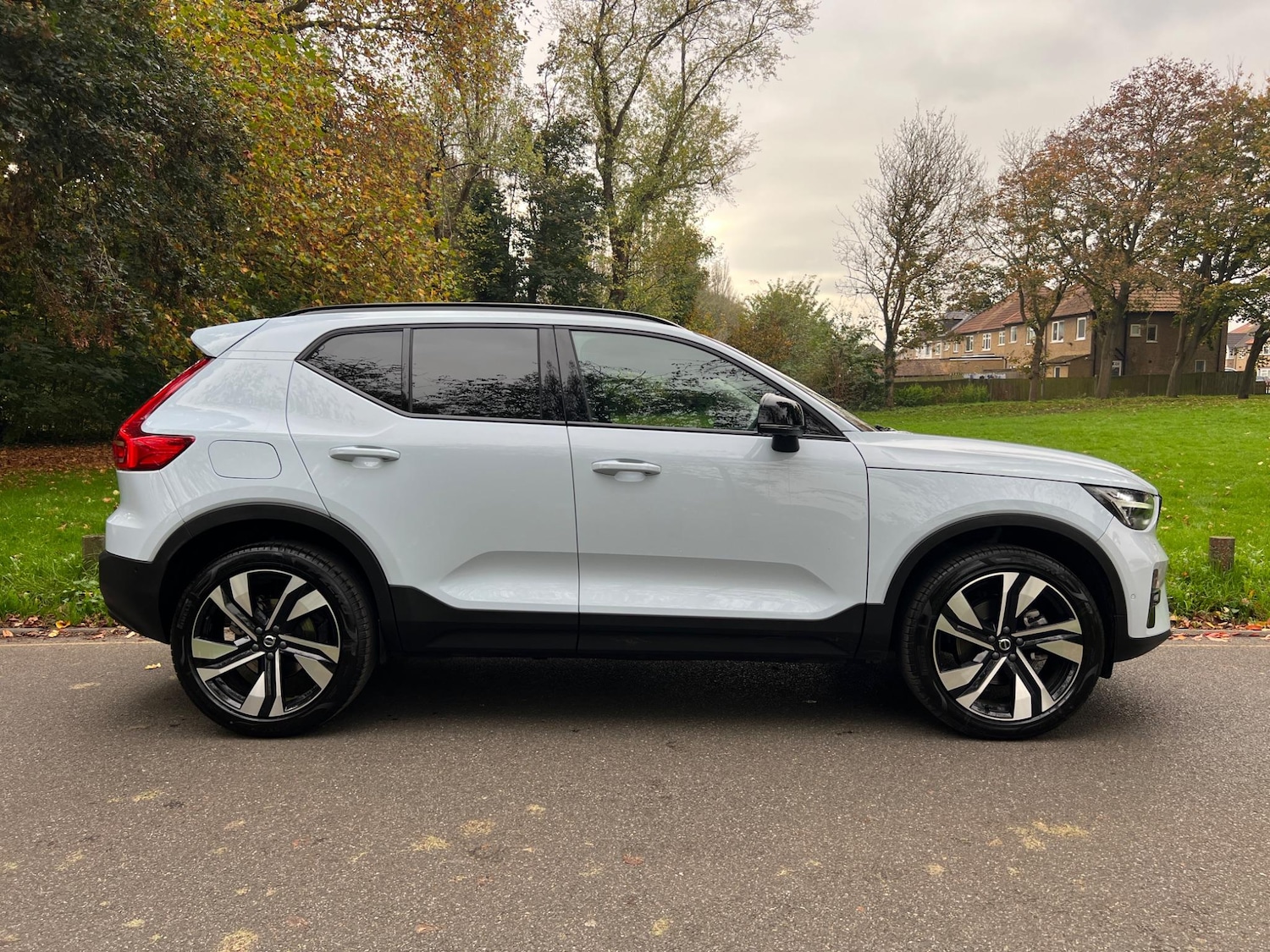 Used Volvo XC40 2024 for sale - 76994343: Photo 6