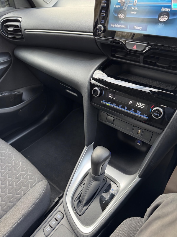 Used Toyota Yaris Cross 2023 for sale - 74713451: Photo 25