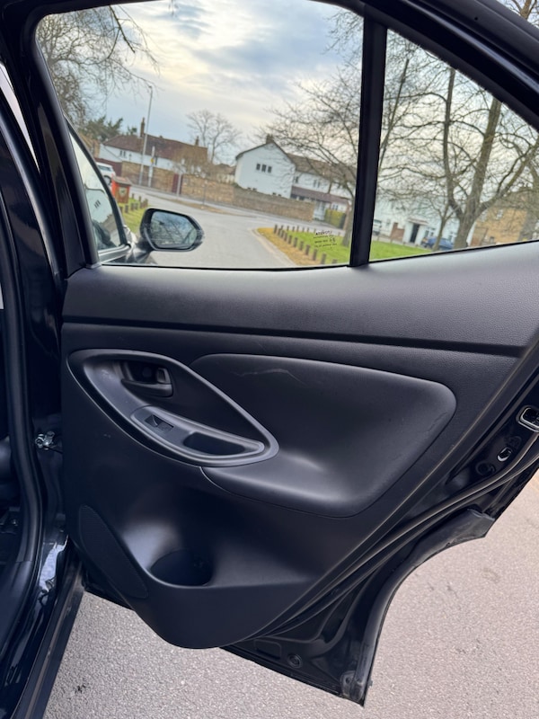 Used Toyota Yaris Cross 2023 for sale - 74713451: Photo 38