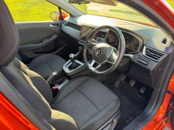 Used Renault Clio 2020 for sale - 74712670: Photo