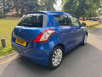 Used Suzuki Swift 2011 for sale - 75520731: Photo