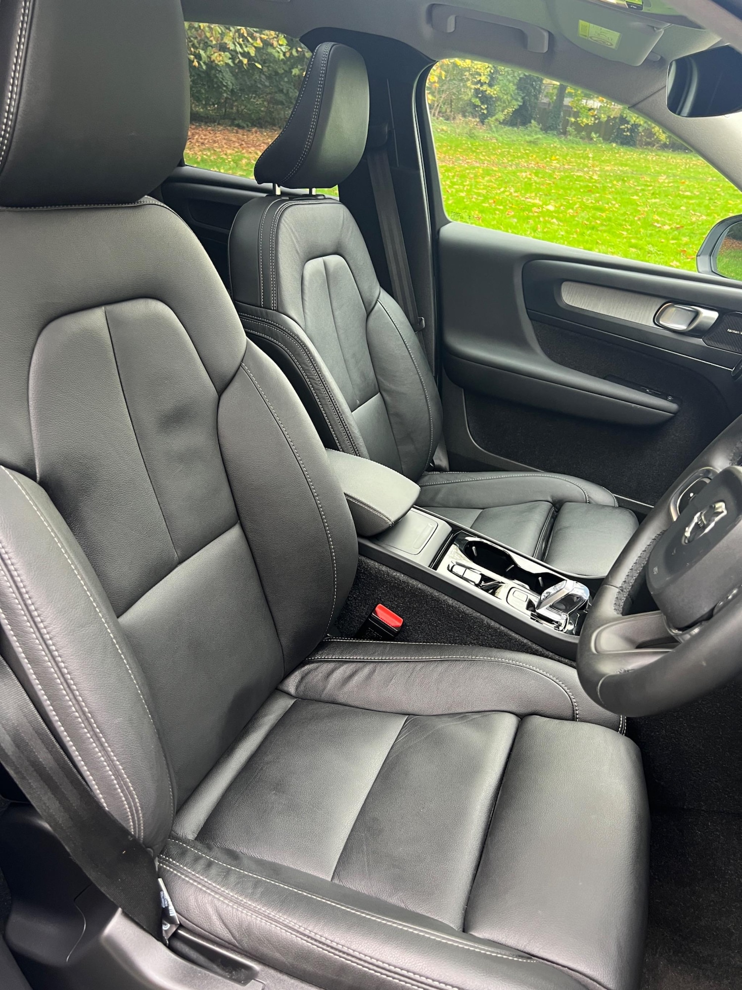 Used Volvo XC40 2024 for sale - 76440759: Photo 19