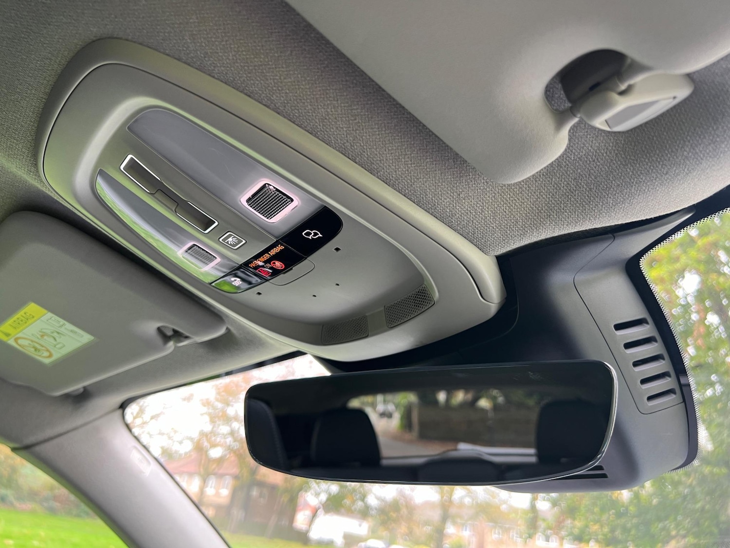 Used Volvo XC40 2024 for sale - 76440759: Photo 29