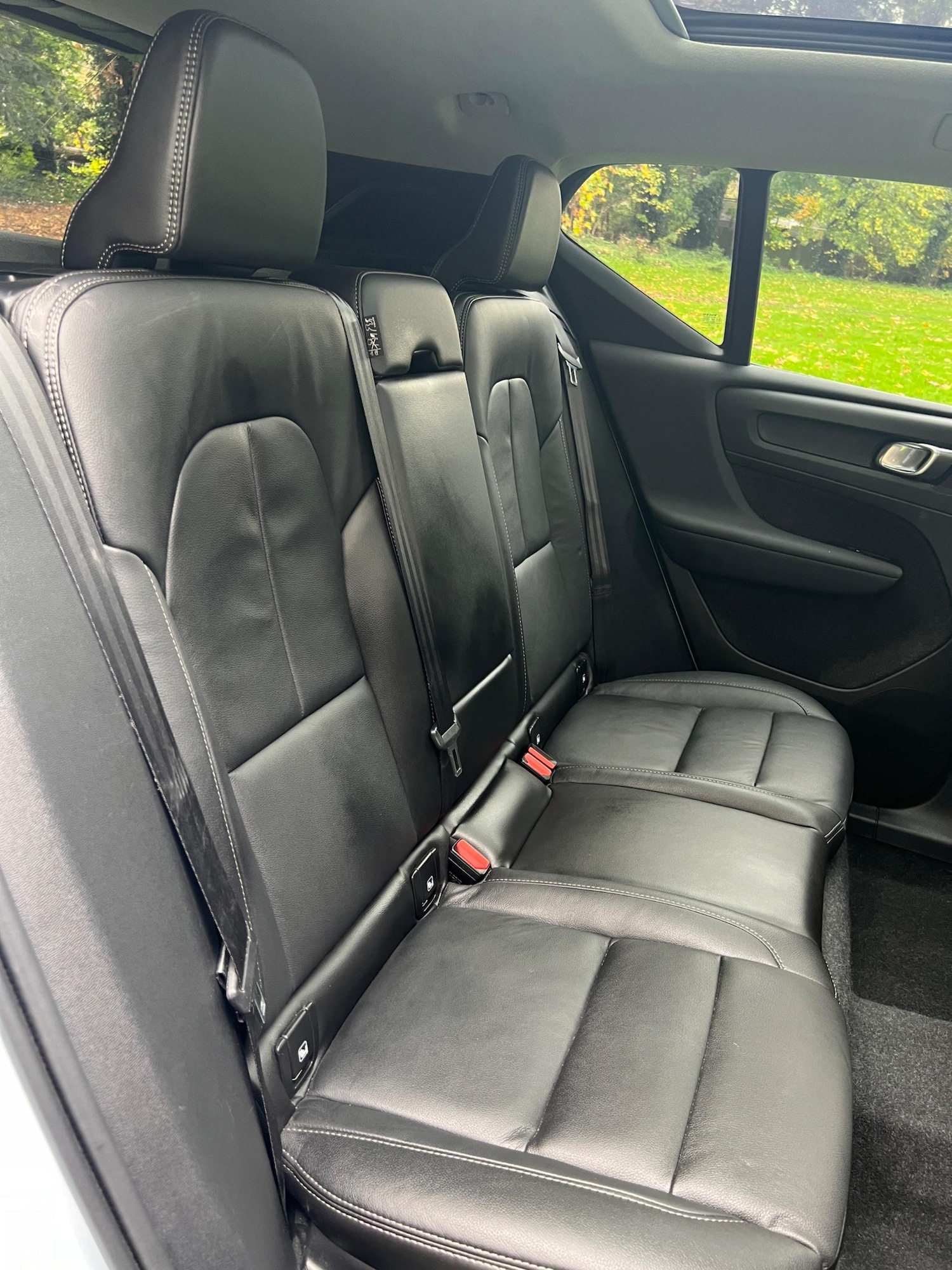 Used Volvo XC40 2024 for sale - 76440759: Photo 32