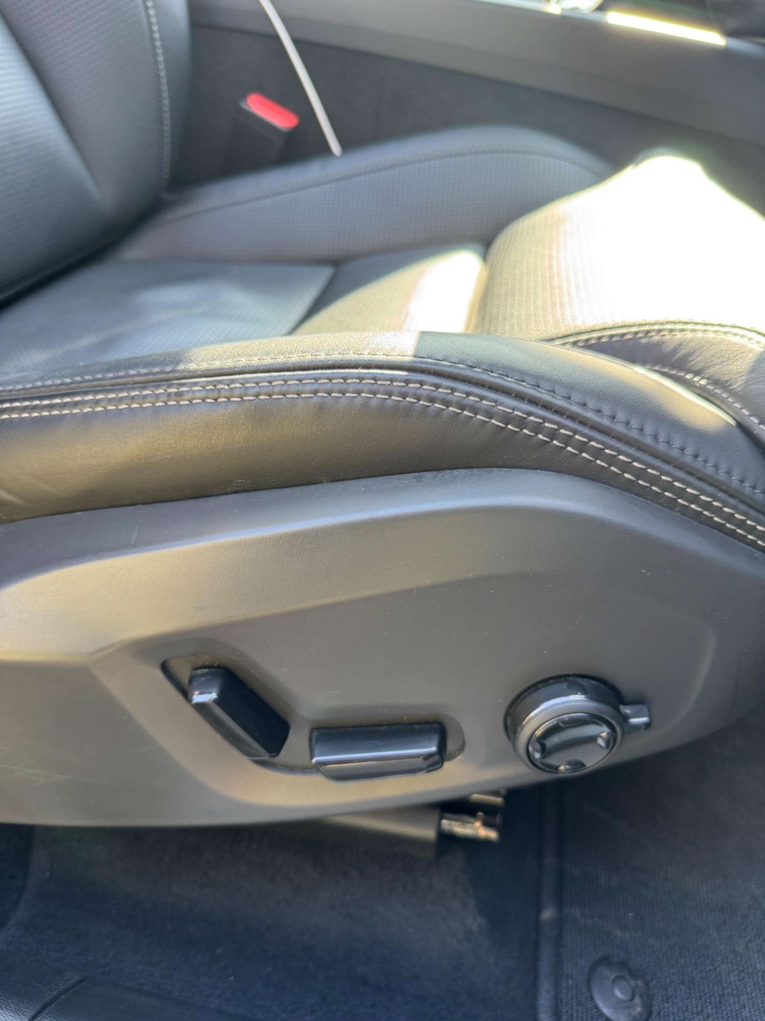 Used Volvo XC60 2023 for sale - 78116360: Photo 30