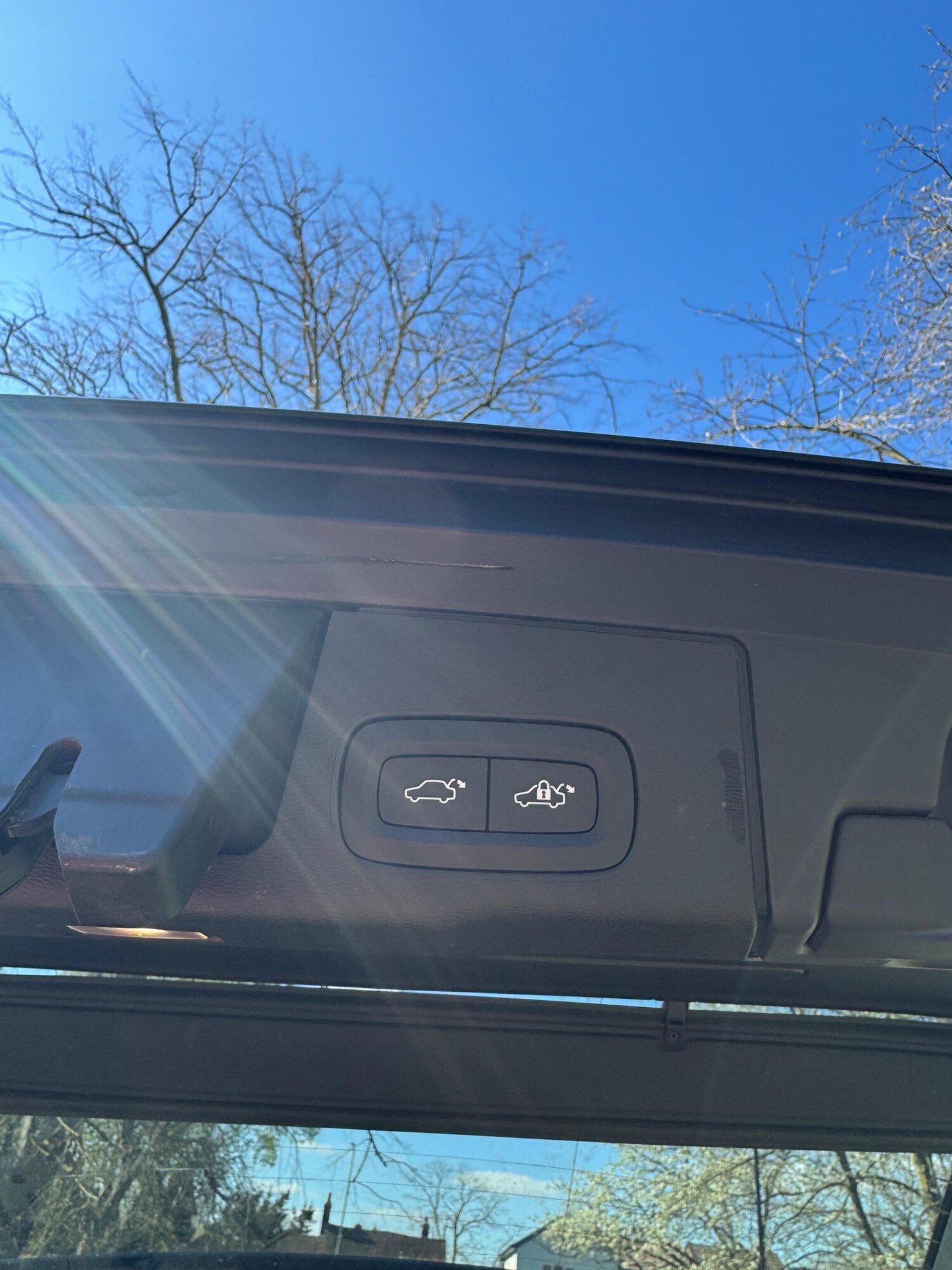 Used Volvo XC60 2023 for sale - 78116360: Photo 60