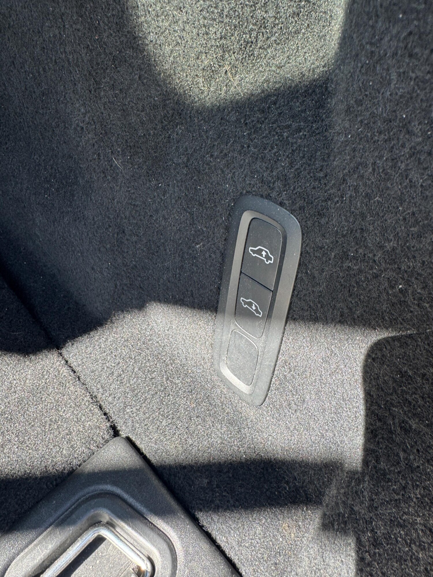 Used Volvo XC60 2023 for sale - 78116360: Photo 61