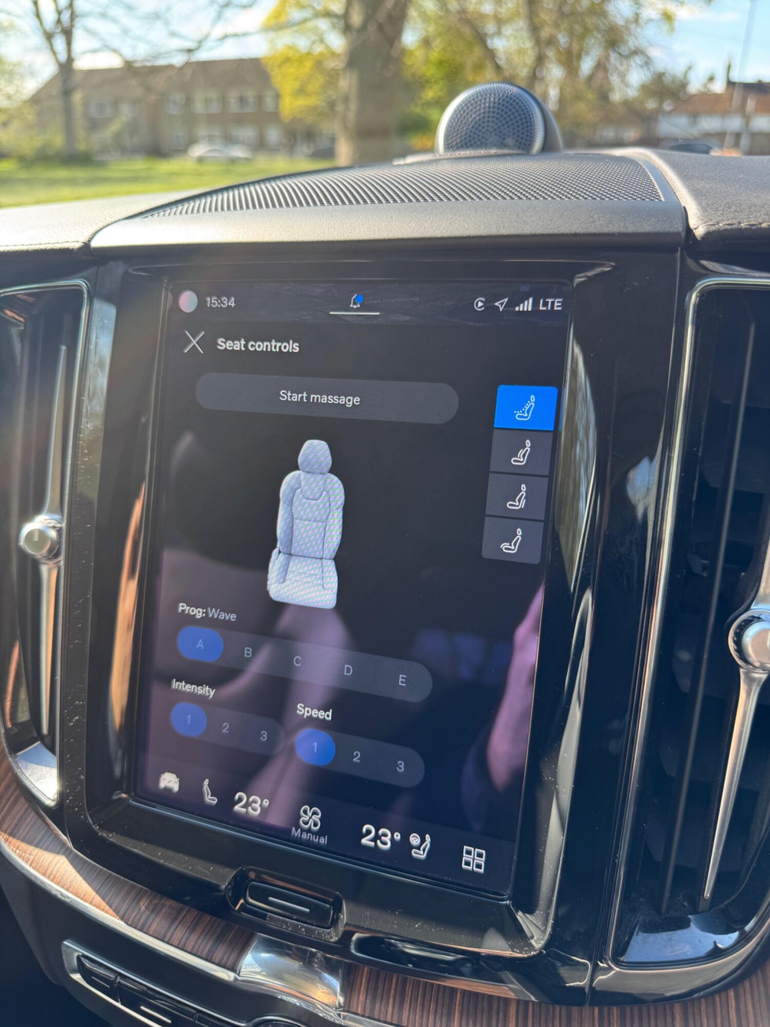 Used Volvo XC60 2023 for sale - 78116360: Photo 80