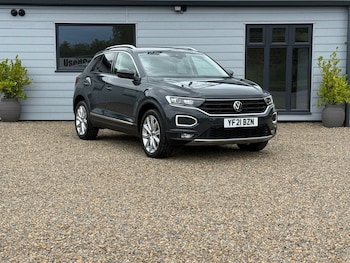 Used Volkswagen T-Roc 2021 for sale - 75384381: Photo