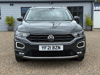Used Volkswagen T-Roc 2021 for sale - 75384381: Photo