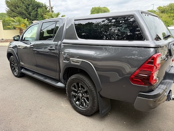 Used Toyota Hilux 2023 for sale - 78605713: Photo