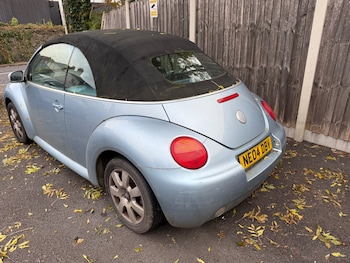 Used Volkswagen Beetle 2004 for sale - 76267789: Photo