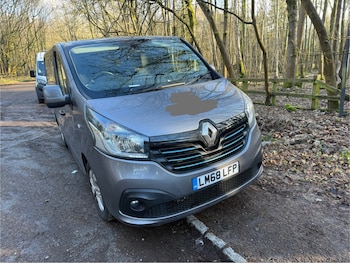 Used Renault Trafic 2018 for sale - 77162103: Photo