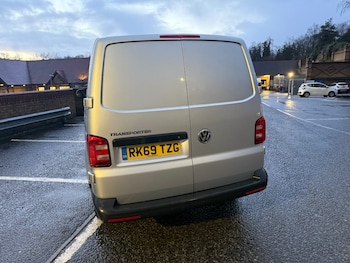 Used Volkswagen Transporter 2019 for sale - 77592533: Photo