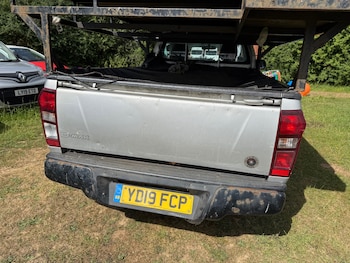 Used Isuzu D-Max 2019 for sale - 75184213: Photo
