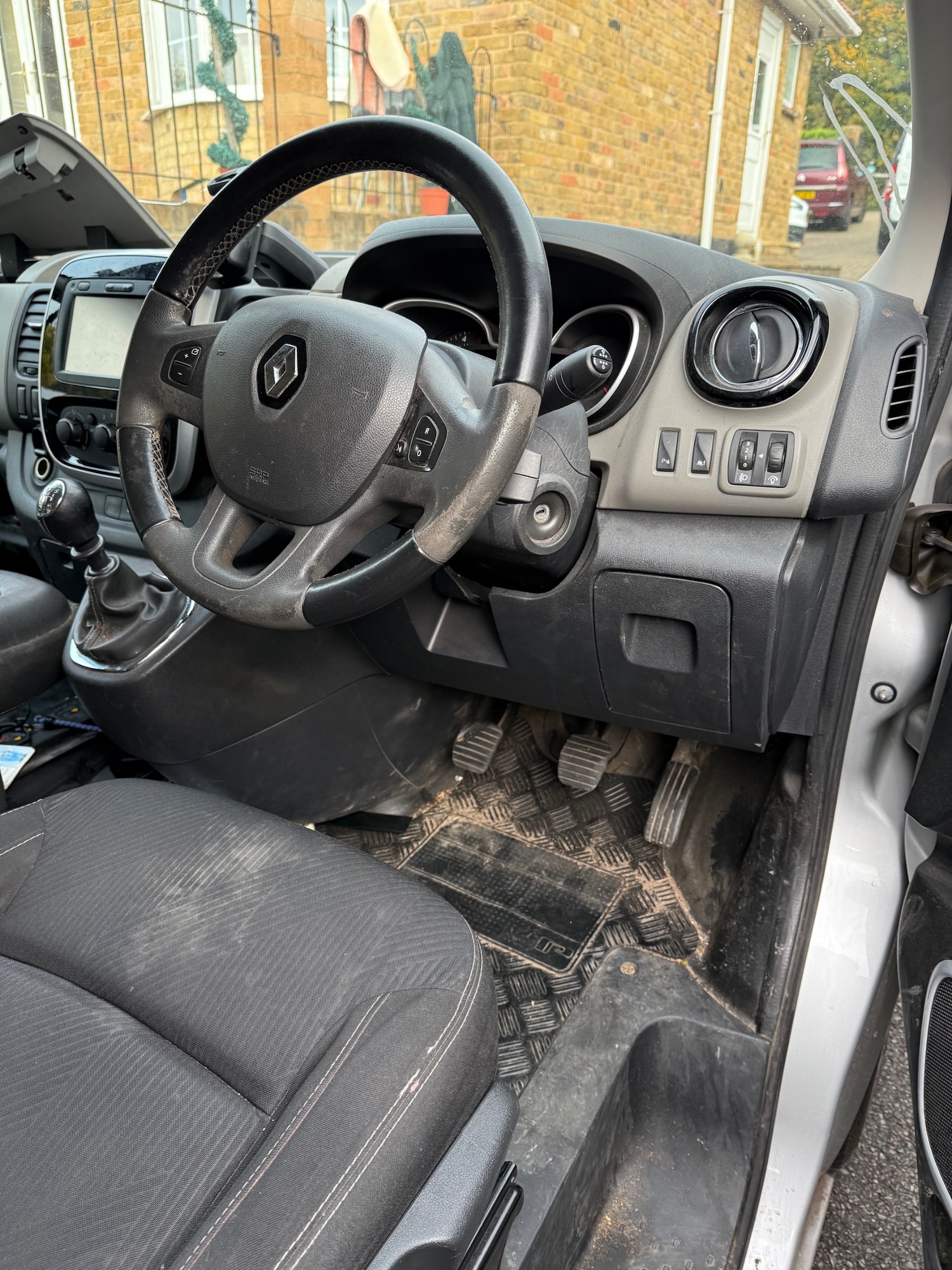 Used Renault Trafic 2017 for sale - 76494939: Photo 6