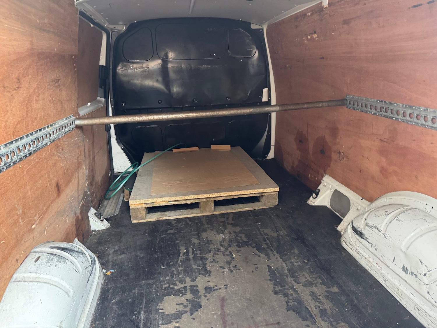 Used Volkswagen Transporter 2018 for sale - 77701951: Photo 4